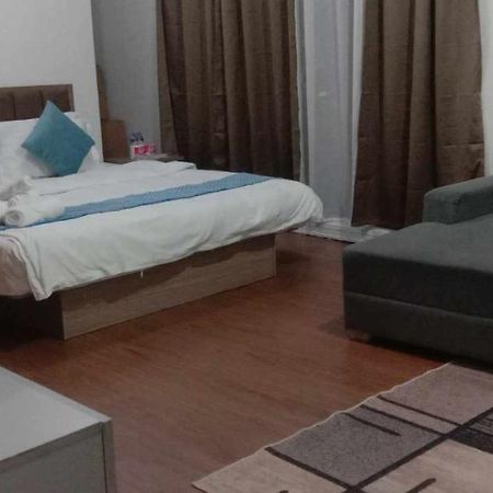 Accommodation Services Макати Экстерьер фото